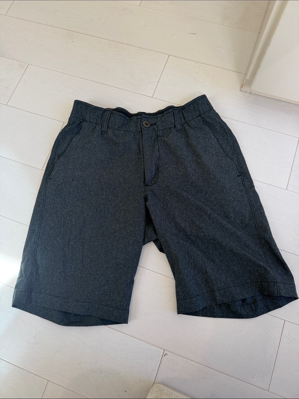 Under Armour Men's Classic Dark Gray Casual Shorts